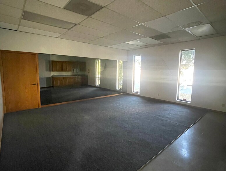 More Photos Of 12410-12420 Clark St, Santa Fe Springs Warehouse For Lease