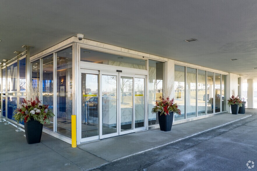 More Photos Of 1 Greensboro Dr, Toronto Office For Lease