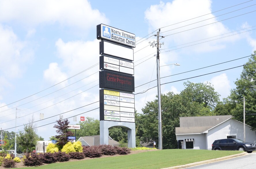 More Photos Of 6003 Veterans Pky, Columbus Office For Lease