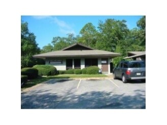 Primary Photo Of 2704 N Oak Street, Valdosta Medical For Lease