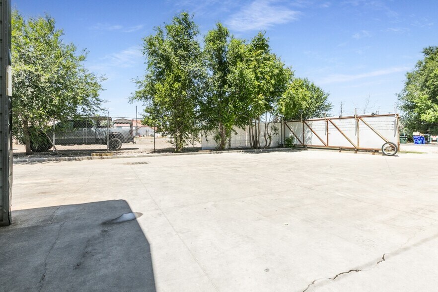 More Photos Of 49 W Burton Ave, Salt Lake City Warehouse For Lease