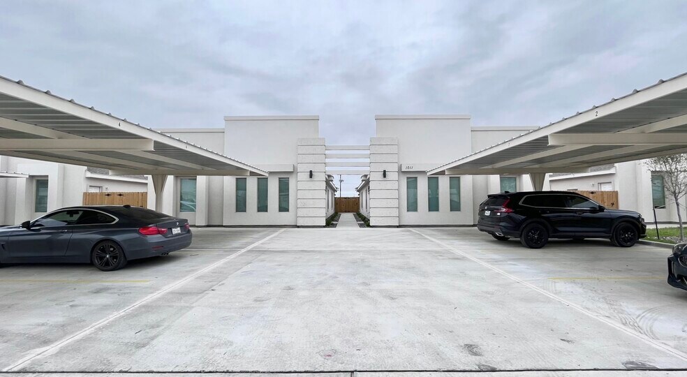 More Photos Of 1014 Starr St, Mercedes Apartments For Sale