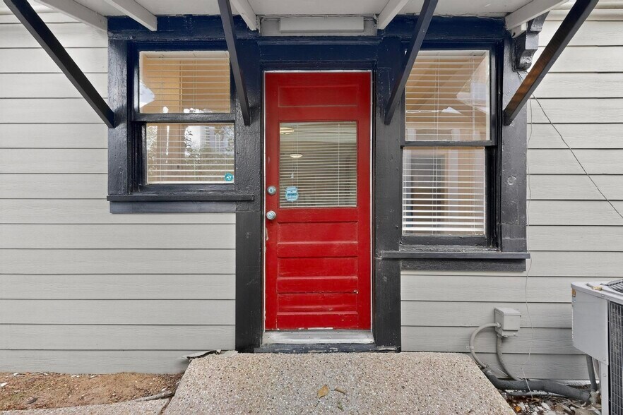 More Photos Of 78 San Marcos St, Austin Office Residential For Lease