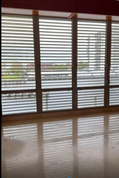 More Photos Of 4401 Tradewinds Ave, Lauderdale-by-the-Sea Medical For Sale