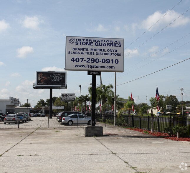 More Photos Of 3165 N John Young Pky, Orlando Showroom For Lease