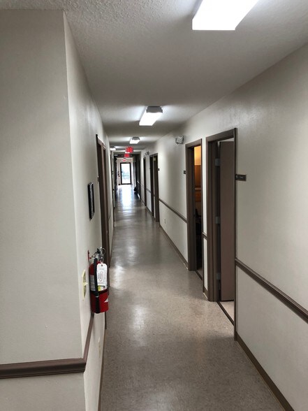 More Photos Of 506-508 Houston Ave NW, Live Oak Office For Sale