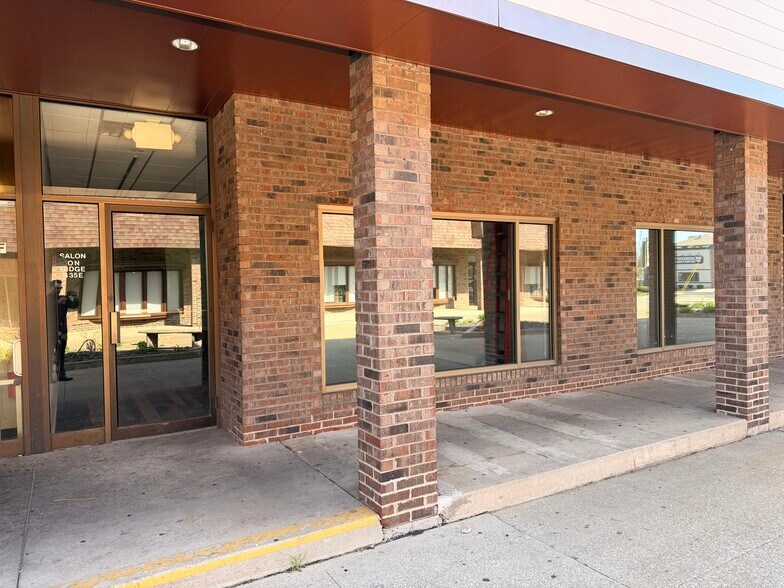 More Photos Of 417-435 Ridge Rd, Munster Unknown For Lease