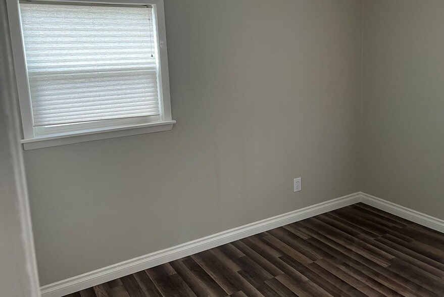 More Photos Of 1132 Webster St, Birmingham Medical For Lease