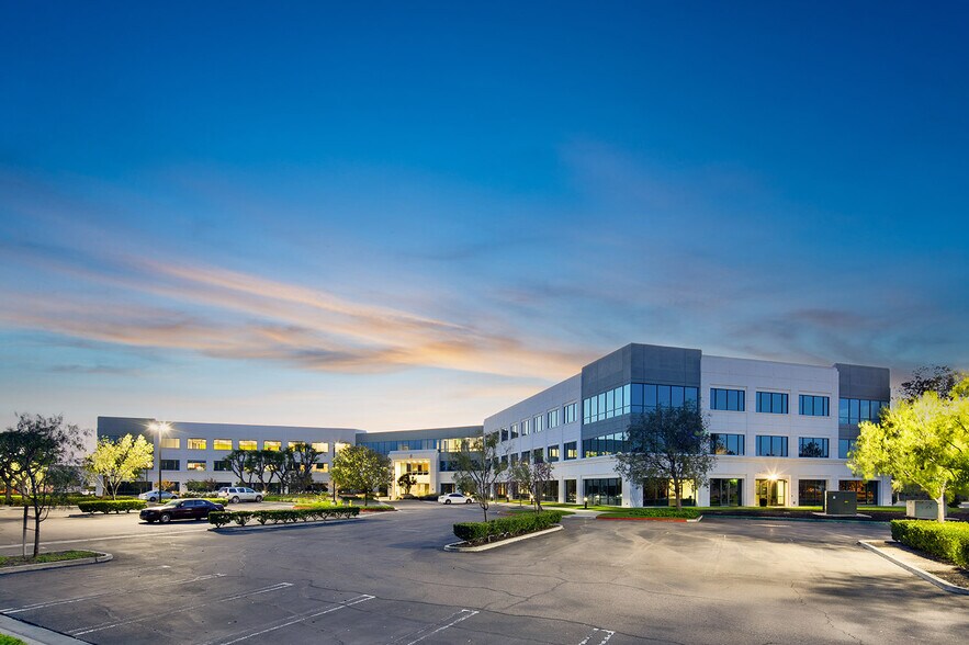 More Photos Of 5 Peters Canyon Rd, Irvine Office For Sale