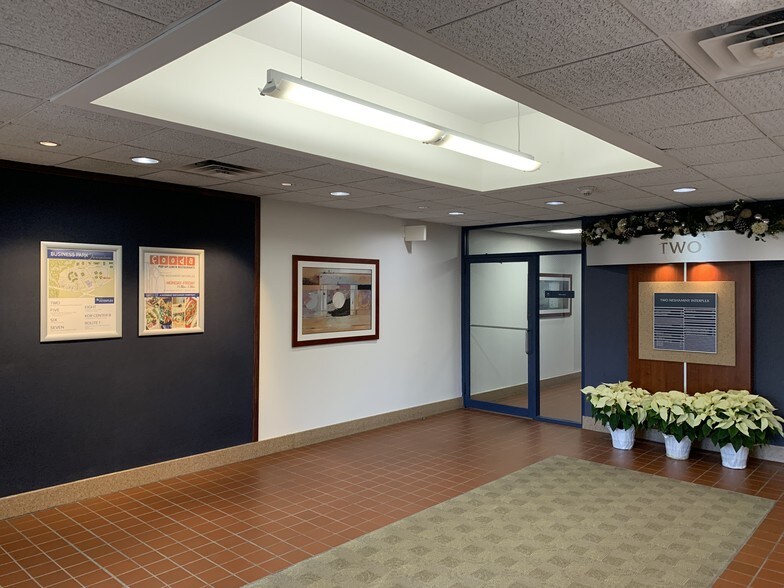 More Photos Of 2 Neshaminy Interplex, Trevose Office For Lease