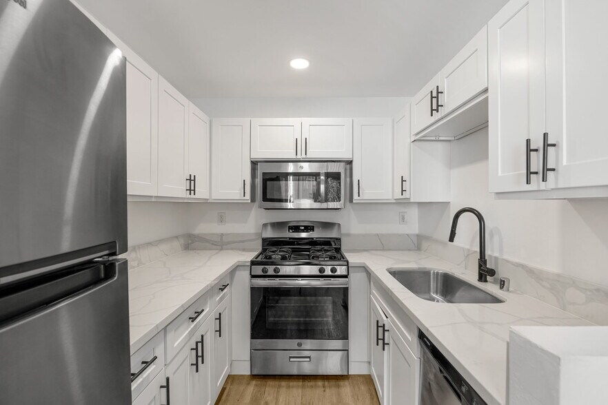 More Photos Of 4406 Cahuenga Blvd, Toluca Lake Apartments For Sale