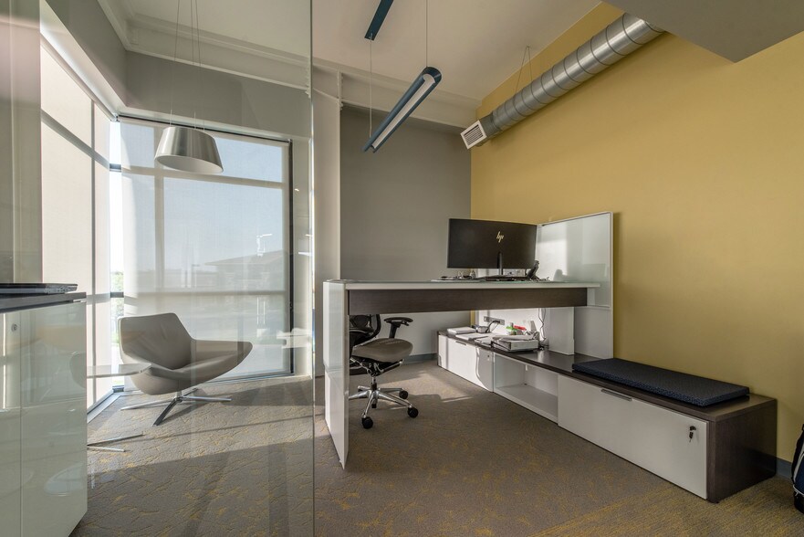 More Photos Of 1349 Water Valley Pky, Windsor Office For Lease