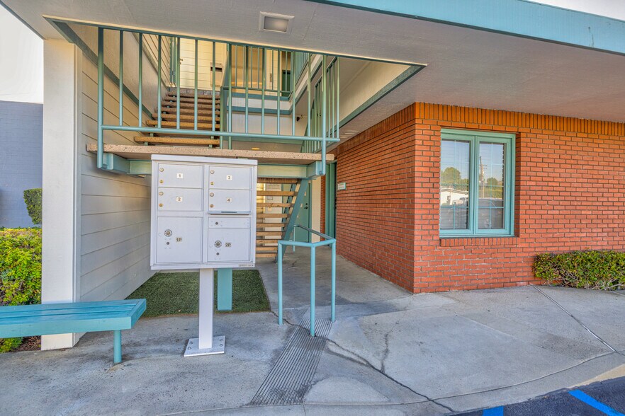 More Photos Of 16336 Whittier Blvd, Whittier Medical For Sale