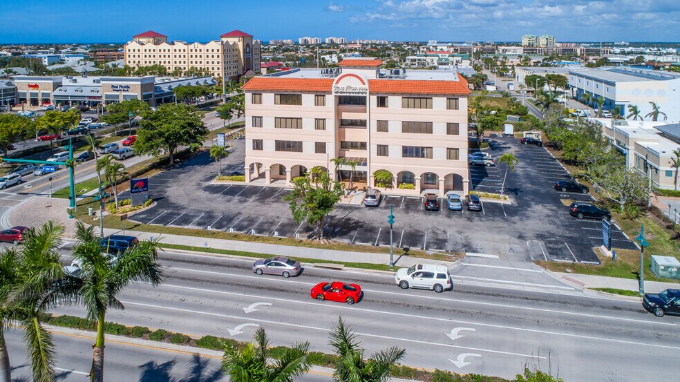 More Photos Of 950 N Collier Blvd, Marco Island Medical For Lease