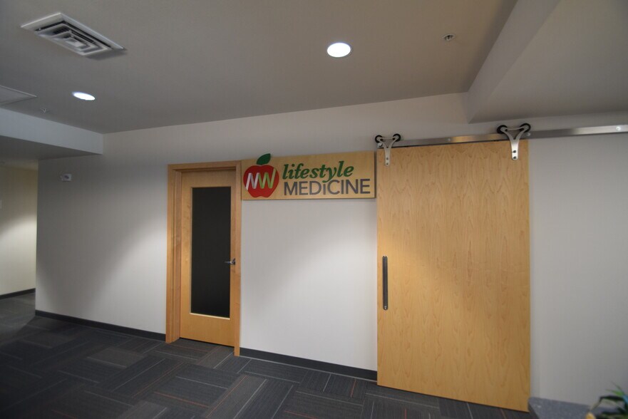More Photos Of 1025 2nd St NW, Salem Medical For Sale