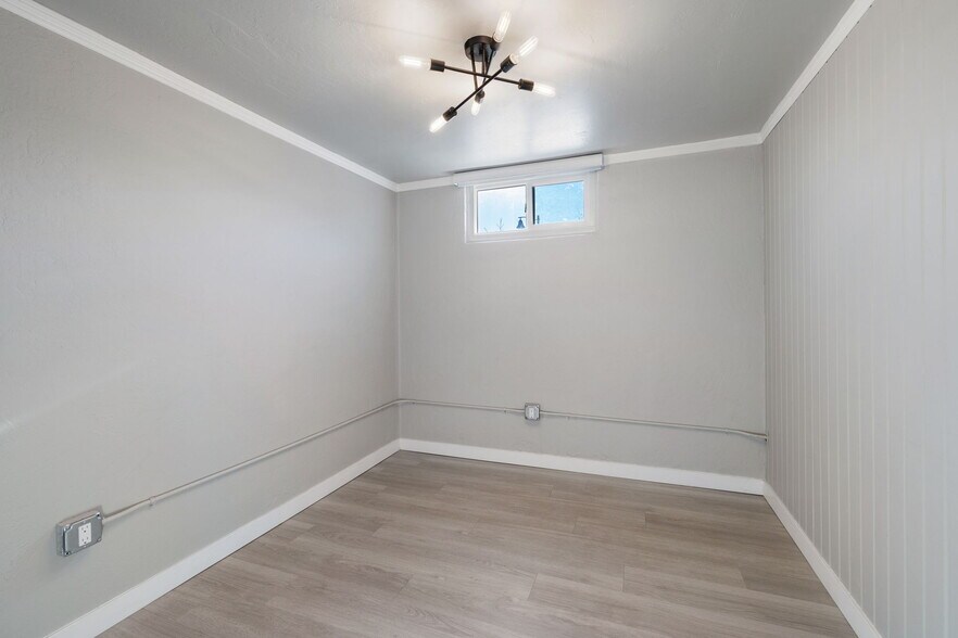 More Photos Of 943 S Wells Ave, Reno Specialty For Sale