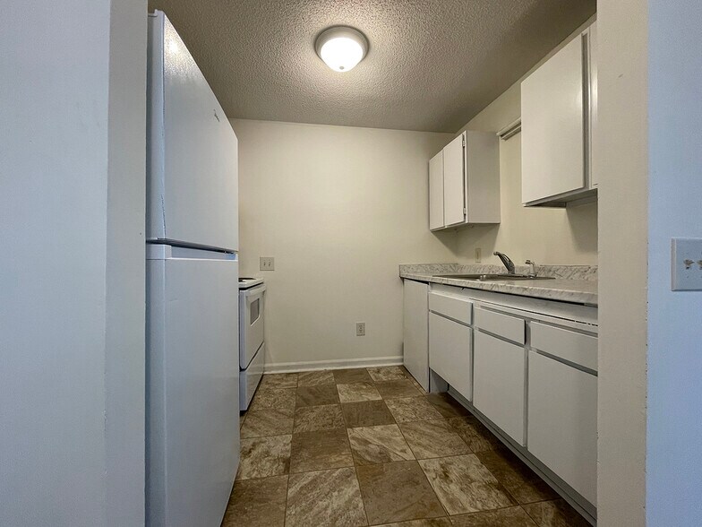 More Photos Of 427 S Main St, Asheboro Apartments For Sale