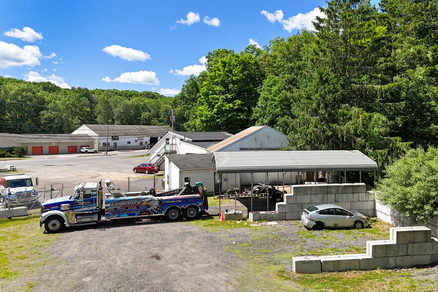 More Photos Of 233 Wilbraham St, Palmer Freestanding For Sale