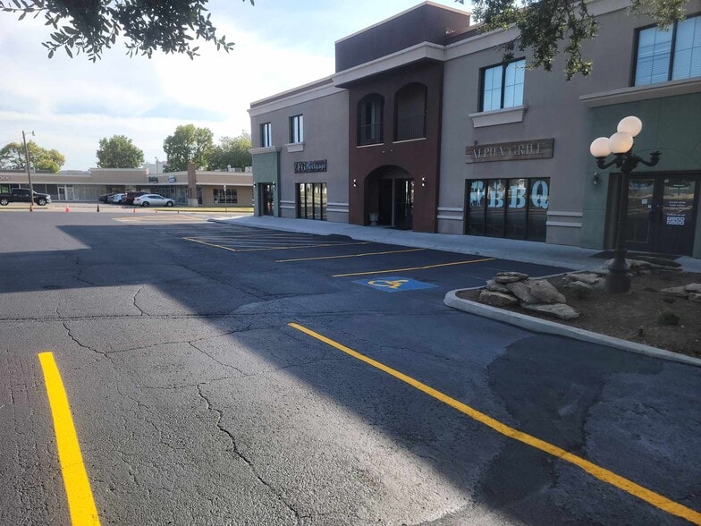 Primary Photo Of 6670 S Lewis Ave, Tulsa Office For Sale