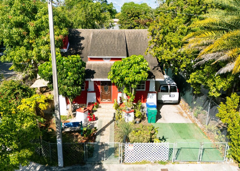 More Photos Of 2919 NW 8th Ave, Miami Apartments For Sale