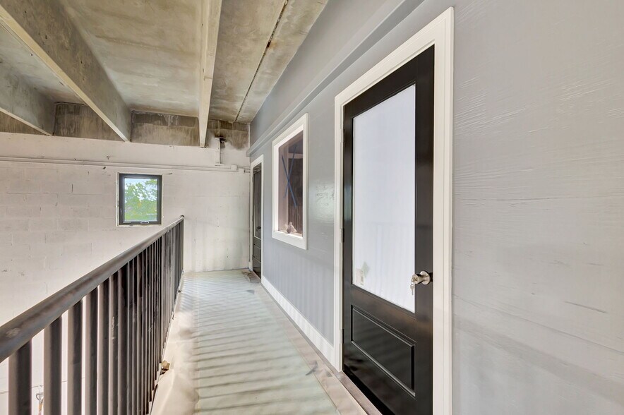 More Photos Of 7030 N Haverhill Rd, Riviera Beach Warehouse For Sale