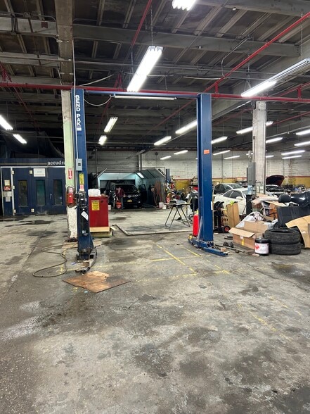 More Photos Of 32-32 Linden Pl, Flushing Industrial For Sale