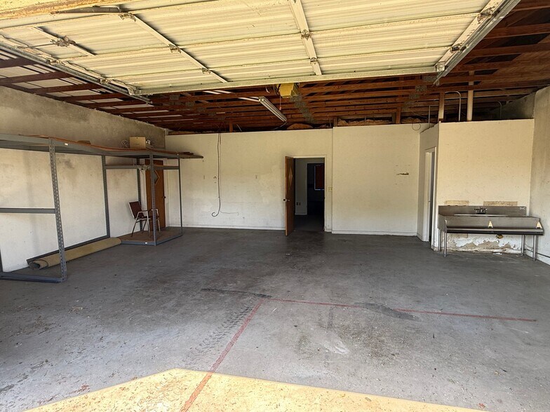 More Photos Of 1020 N Parrott Ave, Okeechobee Freestanding For Lease