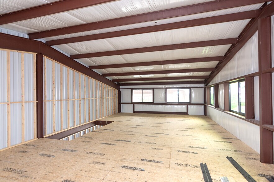 More Photos Of 451 Farrell Rd, Dripping Springs Light Distribution For Sale