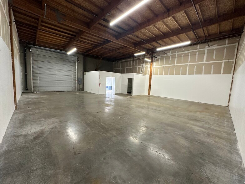 More Photos Of 1070 Horizon Dr, Fairfield Light Distribution For Sale