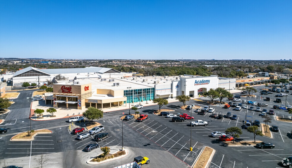 More Photos Of 11600-11654 Bandera Rd, San Antonio Unknown For Lease