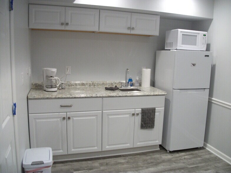 More Photos Of 7432 Highway 90, Longs Warehouse For Sale