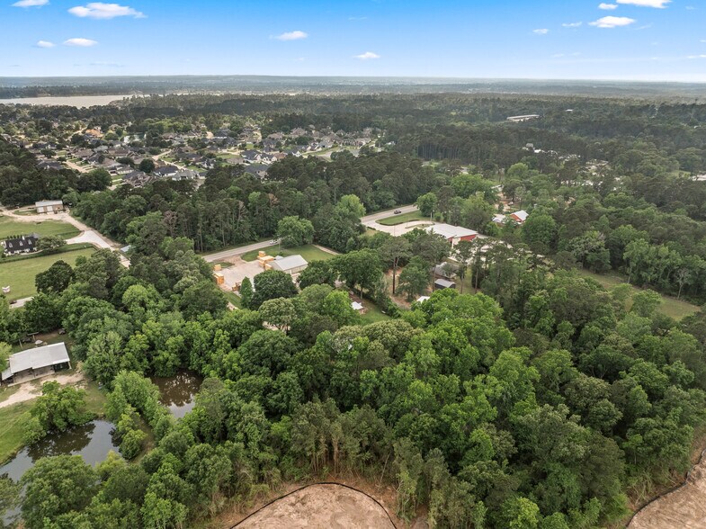 More Photos Of 18222 W FM 1097 Rd, Montgomery Flex For Lease