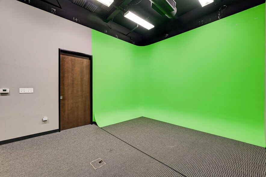 More Photos Of 3175 Saint Rose Pky, Henderson Medical For Lease