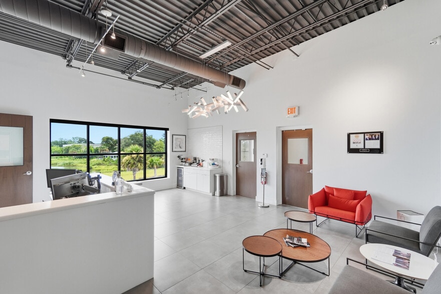 More Photos Of 1650 US Highway 1 S, Saint Augustine Office For Lease