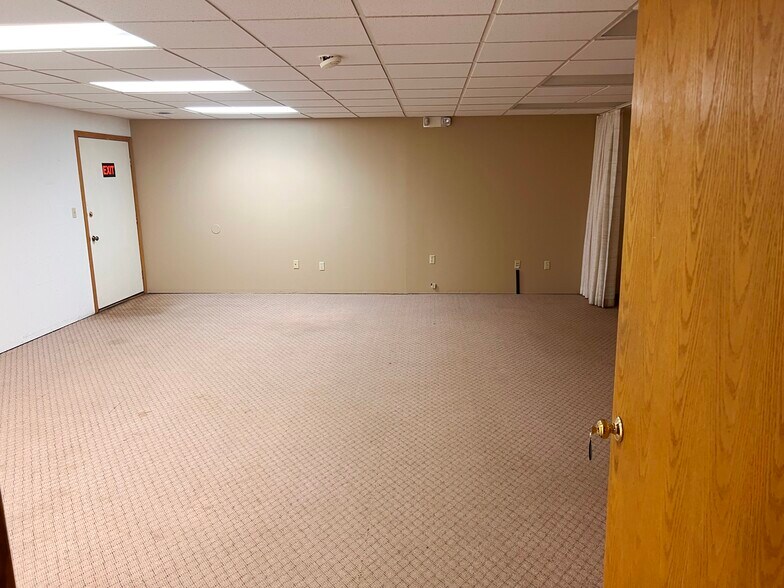 More Photos Of 516 NW 6th St, Brainerd Office For Sale