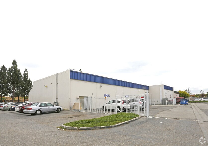 More Photos Of 1941-1947 Tully Rd, San Jose Unknown For Lease