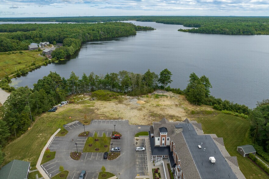 More Photos Of 57 Long Point Rd, Lakeville Specialty For Sale