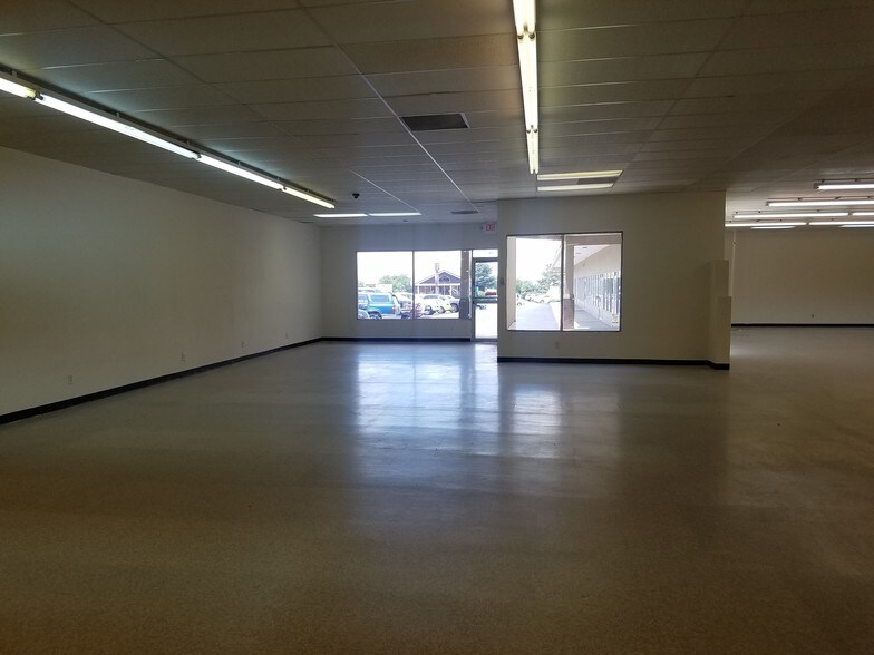 More Photos Of 1016 Juan Tabo Blvd NE, Albuquerque General Retail For Lease