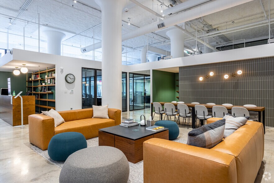 More Photos Of 630 NW 14th Ave, Portland Office For Sale