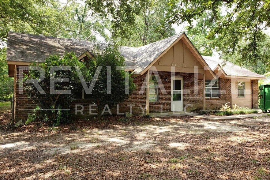More Photos Of Downtown, Mobile Specialty For Sale