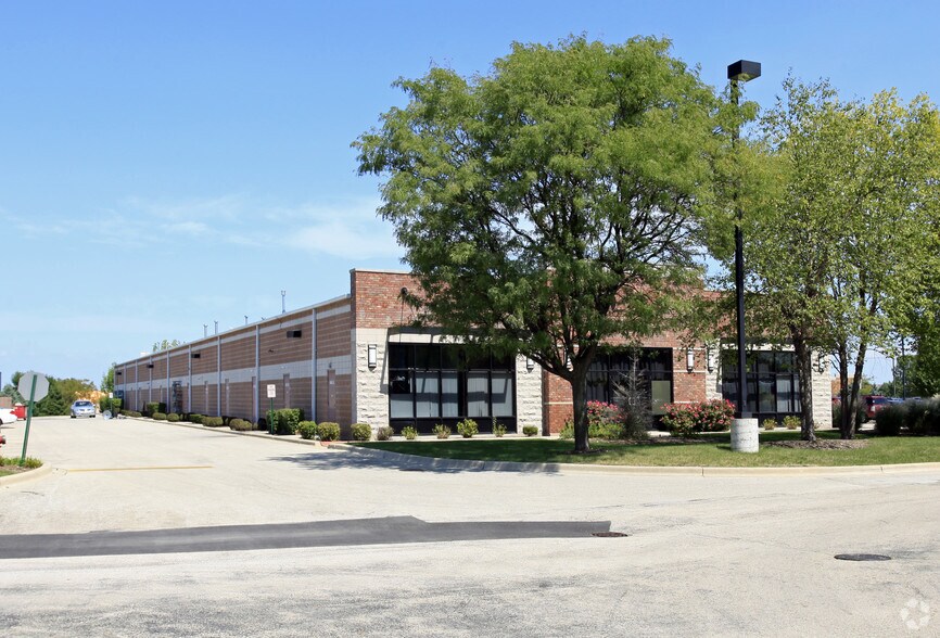 More Photos Of 444-464 N Weber Rd, Romeoville Freestanding For Lease