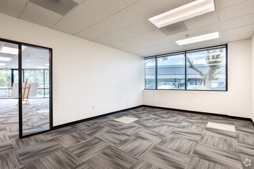 More Photos Of 4051-4065 Clipper Ct, Fremont Unknown For Lease