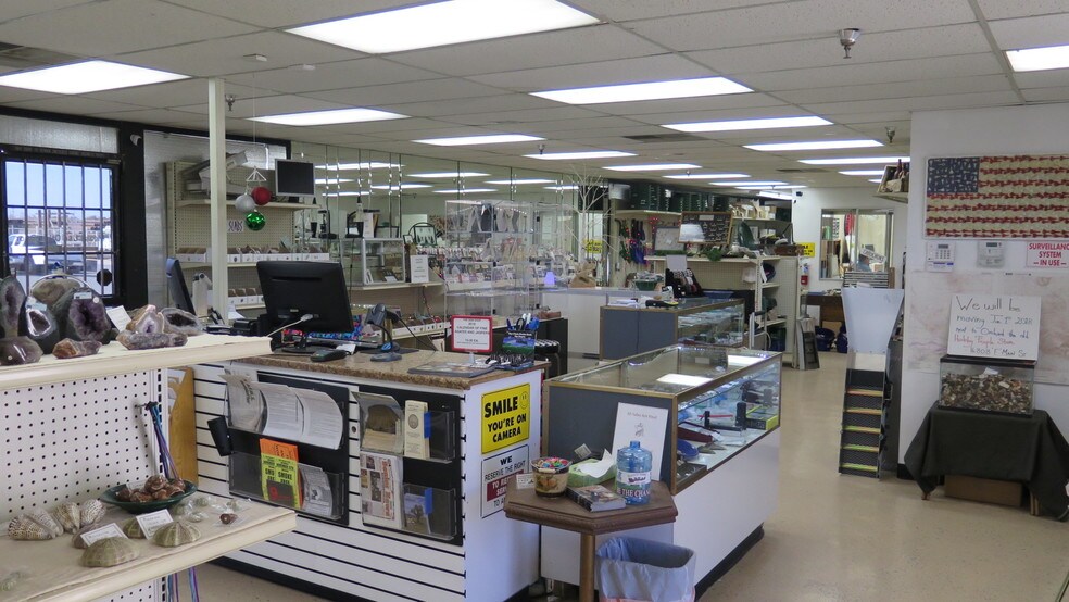 More Photos Of 9565 C Ave, Hesperia Service For Lease