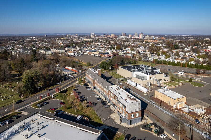 More Photos Of 120 Georges Rd, New Brunswick Apartments For Sale