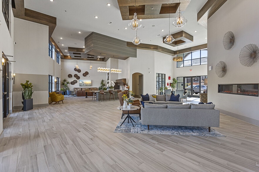 More Photos Of 900 Cinema Dr, Hudson Oaks Apartments For Lease