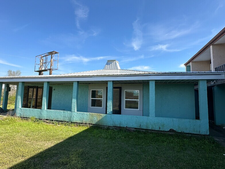 More Photos Of 1010 N Eufaula Ave, Eufaula Hotel For Sale