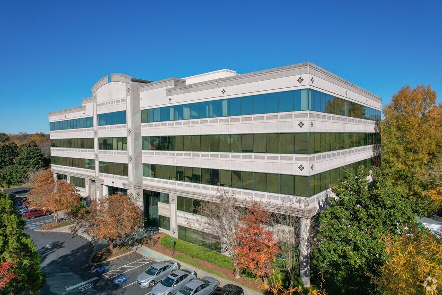 More Photos Of 3700 Mansell Rd, Alpharetta Office For Lease