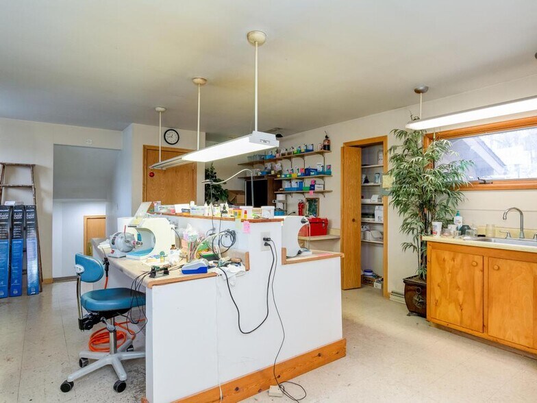 More Photos Of 413 Bridge St, Beaver Healthcare For Sale