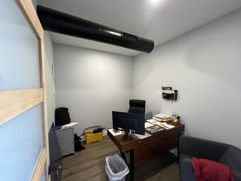 More Photos Of 6730 E McDowell Rd, Scottsdale Loft Creative Space For Sale