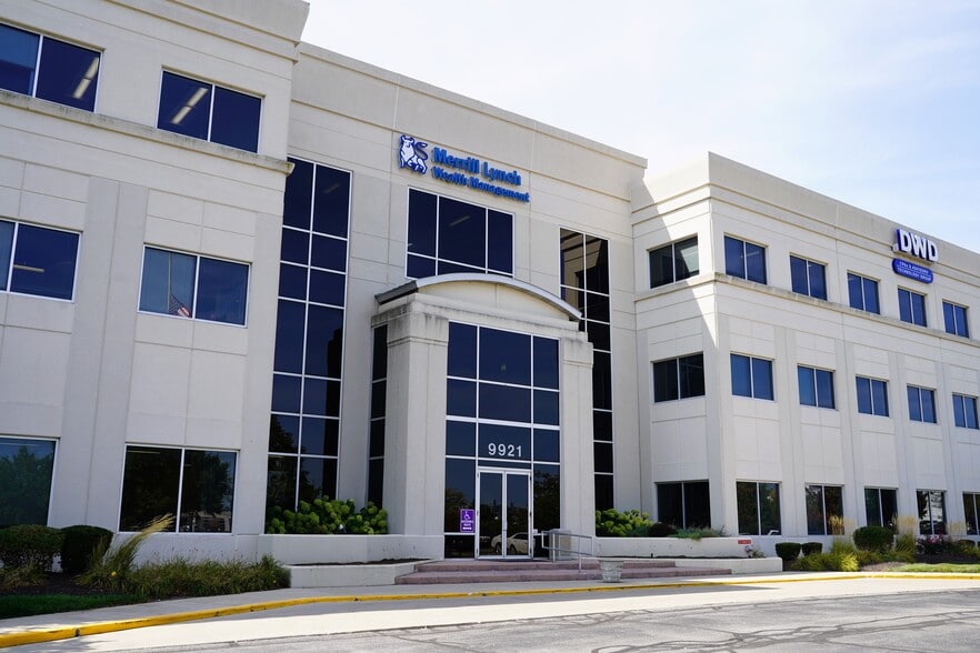 Primary Photo Of 9921 Dupont Circle Dr, Fort Wayne Medical For Lease